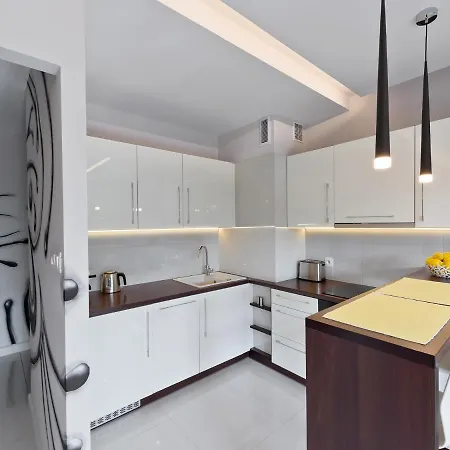 Athome Apartment *